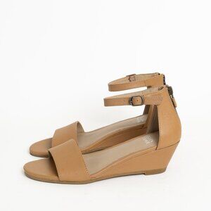 ✨ Eileen Fisher Leather Wedge Sandal Mara Tumbled Tan